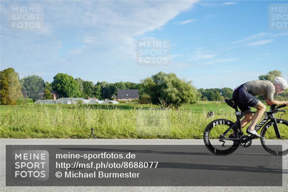 31.08.2025 - Elbe Triathlon Hamburg Michael Burmester http://msf.ph/oto/8688077 31.08.2025 08:43:57 Radfahren 199, 216 meine-sportfotos.de