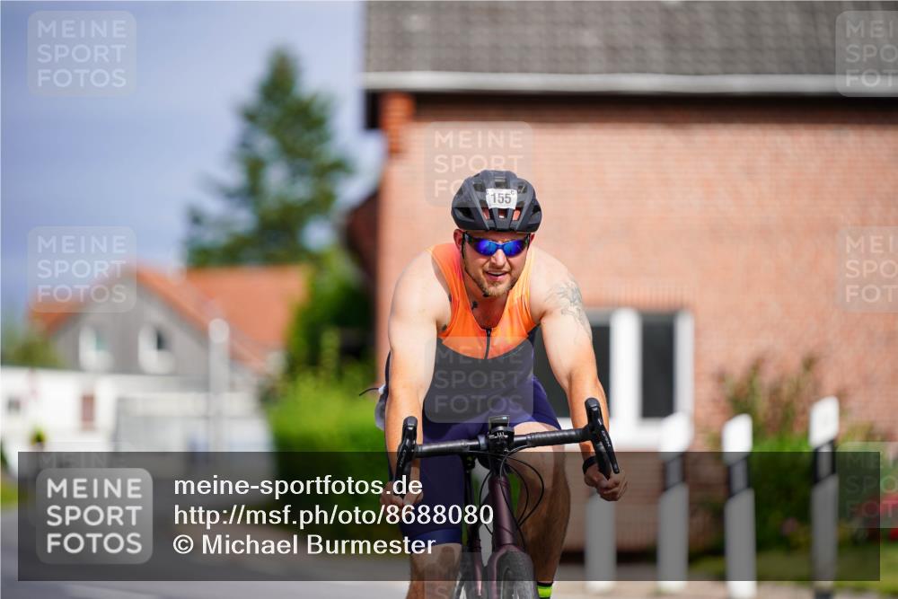31.08.2025 - Elbe Triathlon Hamburg Michael Burmester http://msf.ph/oto/8688080 31.08.2025 15:34:22 Radfahren  meine-sportfotos.de
