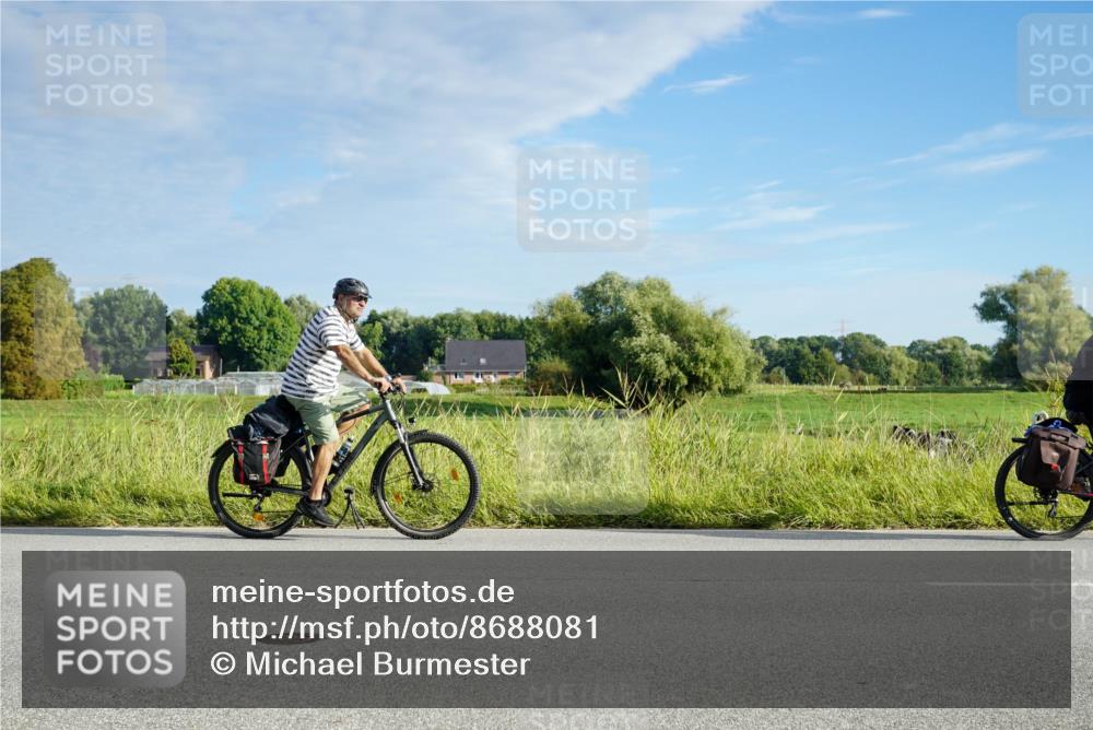 31.08.2025 - Elbe Triathlon Hamburg Michael Burmester http://msf.ph/oto/8688081 31.08.2025 08:44:20 Radfahren 192 meine-sportfotos.de