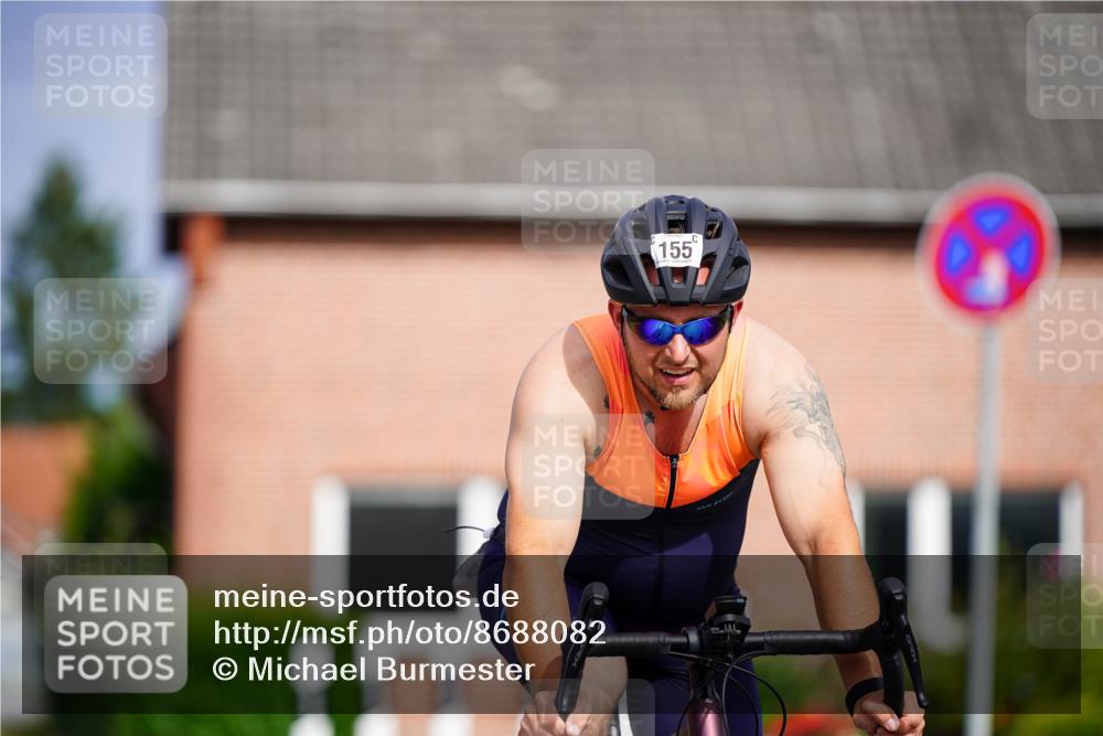31.08.2025 - Elbe Triathlon Hamburg Michael Burmester http://msf.ph/oto/8688082 31.08.2025 15:34:23 Radfahren  meine-sportfotos.de