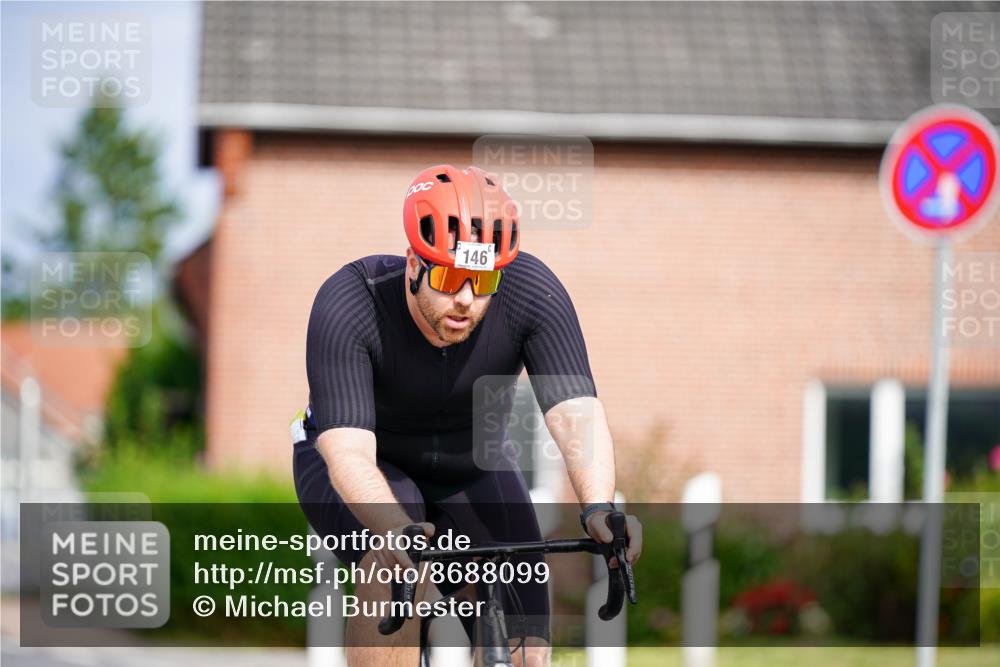31.08.2025 - Elbe Triathlon Hamburg Michael Burmester http://msf.ph/oto/8688099 31.08.2025 15:34:55 Radfahren  meine-sportfotos.de