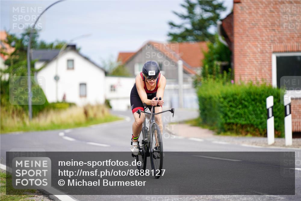 31.08.2025 - Elbe Triathlon Hamburg Michael Burmester http://msf.ph/oto/8688127 31.08.2025 15:36:04 Radfahren  meine-sportfotos.de