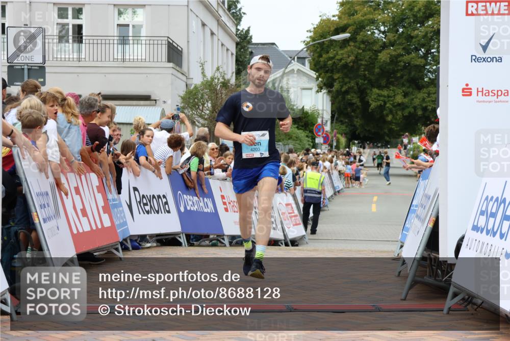 31.08.2025 - 21. Blankeneser Heldenlauf Strokosch-Dieckow http://msf.ph/oto/8688128 31.08.2025 11:56:07 Ziel 4203 meine-sportfotos.de