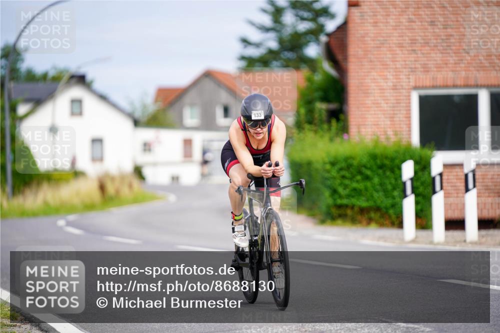 31.08.2025 - Elbe Triathlon Hamburg Michael Burmester http://msf.ph/oto/8688130 31.08.2025 15:36:04 Radfahren  meine-sportfotos.de