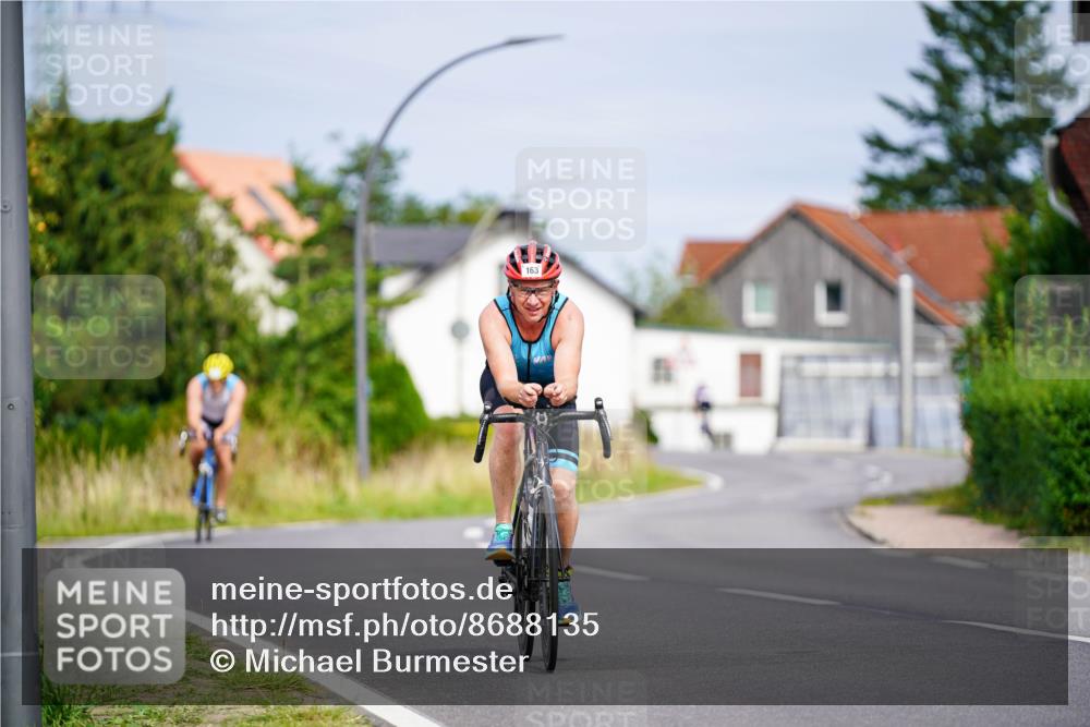 31.08.2025 - Elbe Triathlon Hamburg Michael Burmester http://msf.ph/oto/8688135 31.08.2025 15:36:17 Radfahren  meine-sportfotos.de