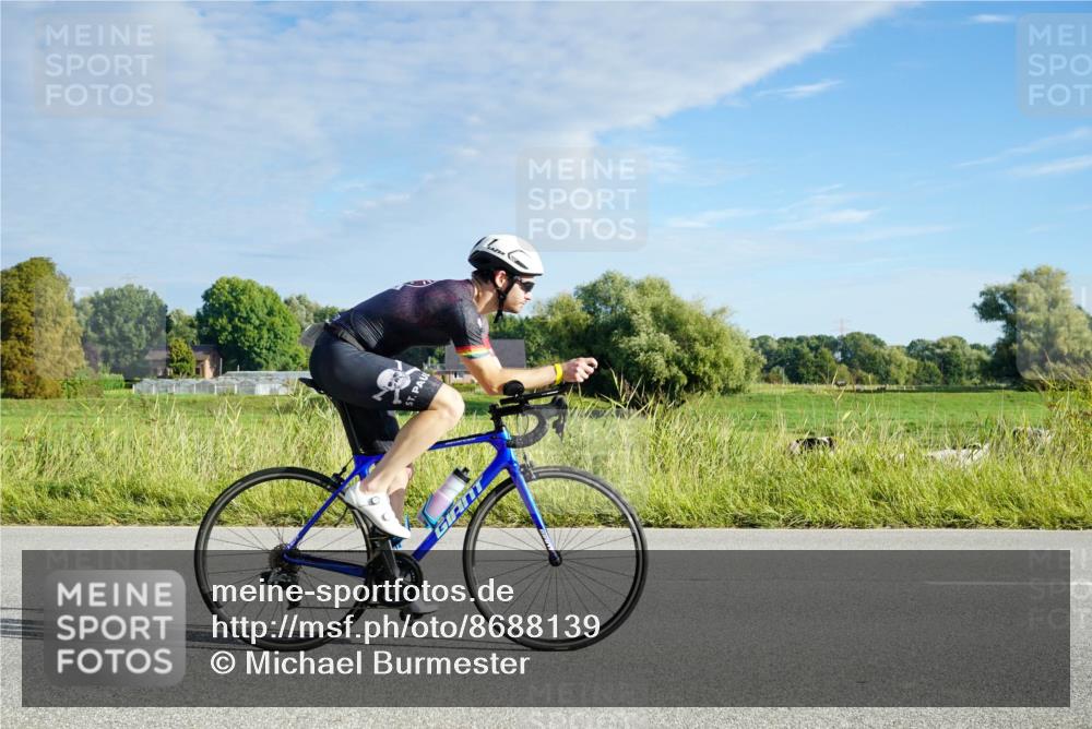 31.08.2025 - Elbe Triathlon Hamburg Michael Burmester http://msf.ph/oto/8688139 31.08.2025 08:48:13 Radfahren 170, 213, 224 meine-sportfotos.de