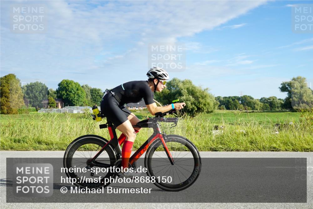 31.08.2025 - Elbe Triathlon Hamburg Michael Burmester http://msf.ph/oto/8688150 31.08.2025 08:49:04 Radfahren 245, 345, 363 meine-sportfotos.de