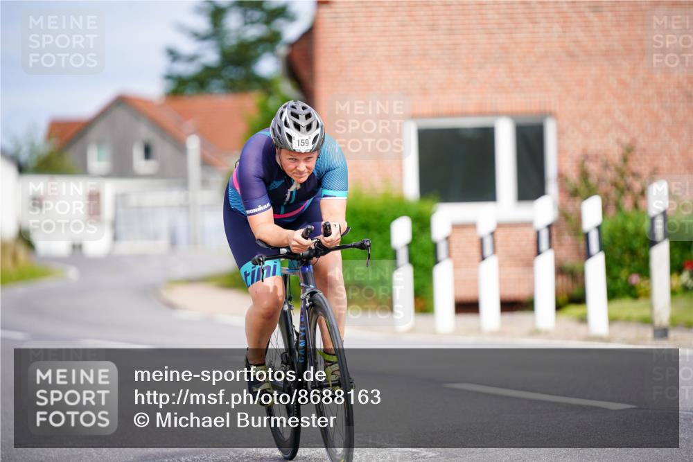 31.08.2025 - Elbe Triathlon Hamburg Michael Burmester http://msf.ph/oto/8688163 31.08.2025 15:36:31 Radfahren  meine-sportfotos.de