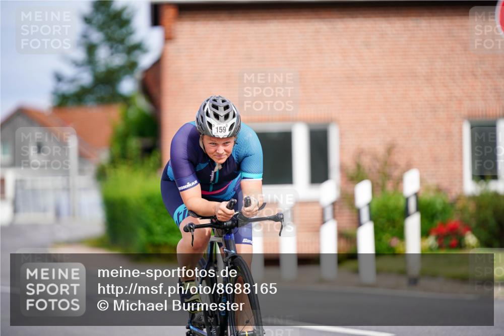 31.08.2025 - Elbe Triathlon Hamburg Michael Burmester http://msf.ph/oto/8688165 31.08.2025 15:36:31 Radfahren  meine-sportfotos.de