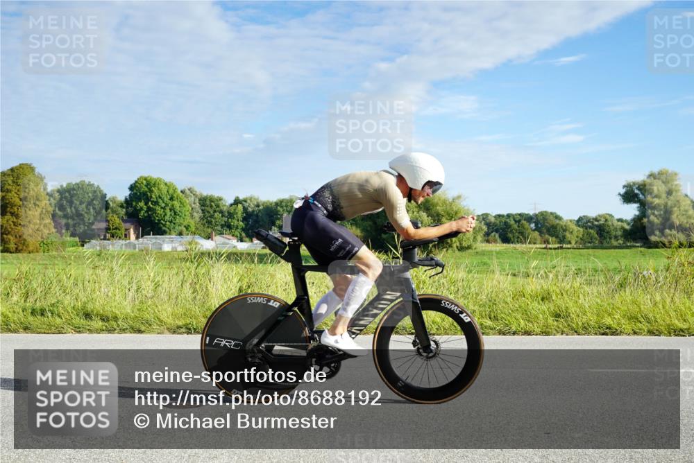 31.08.2025 - Elbe Triathlon Hamburg Michael Burmester http://msf.ph/oto/8688192 31.08.2025 08:51:43 Radfahren 200, 209, 232, 238, 332 meine-sportfotos.de