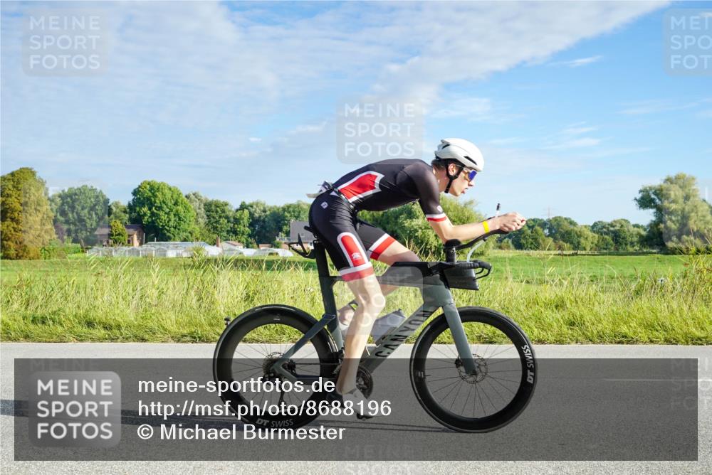 31.08.2025 - Elbe Triathlon Hamburg Michael Burmester http://msf.ph/oto/8688196 31.08.2025 08:51:45 Radfahren 200, 209, 232, 238, 332 meine-sportfotos.de