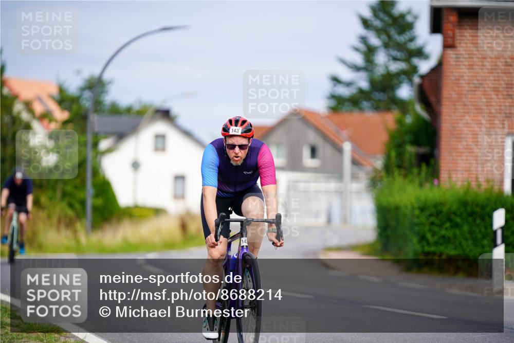 31.08.2025 - Elbe Triathlon Hamburg Michael Burmester http://msf.ph/oto/8688214 31.08.2025 15:38:29 Radfahren  meine-sportfotos.de