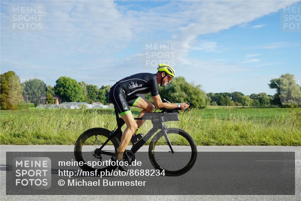 31.08.2025 - Elbe Triathlon Hamburg Michael Burmester http://msf.ph/oto/8688234 31.08.2025 08:53:28 Radfahren 189, 196, 225, 272, 314, 340, 344, 381 meine-sportfotos.de