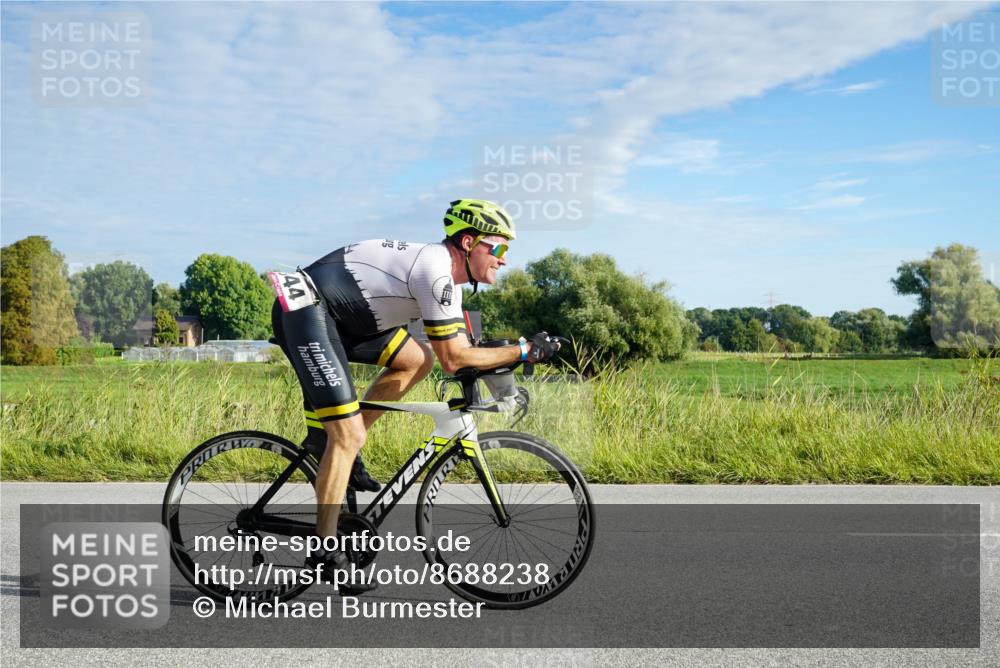 31.08.2025 - Elbe Triathlon Hamburg Michael Burmester http://msf.ph/oto/8688238 31.08.2025 08:53:31 Radfahren 196, 219, 225, 272, 314, 340, 344 meine-sportfotos.de