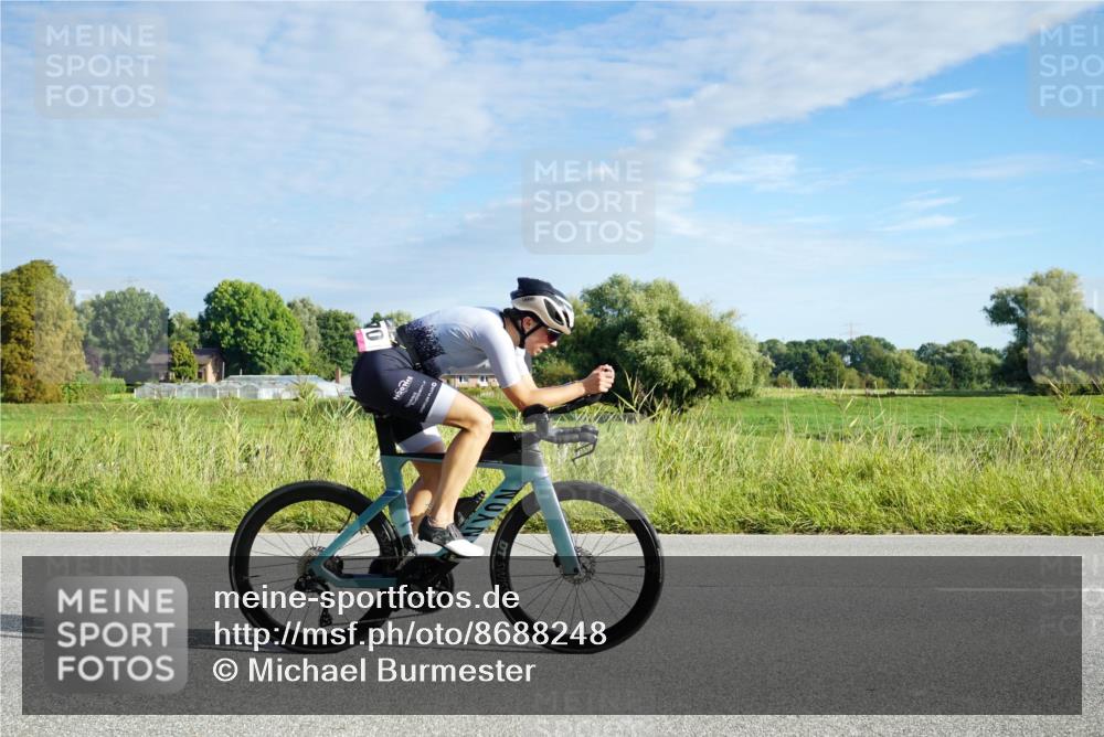 31.08.2025 - Elbe Triathlon Hamburg Michael Burmester http://msf.ph/oto/8688248 31.08.2025 08:53:39 Radfahren 219, 242, 270, 283 meine-sportfotos.de