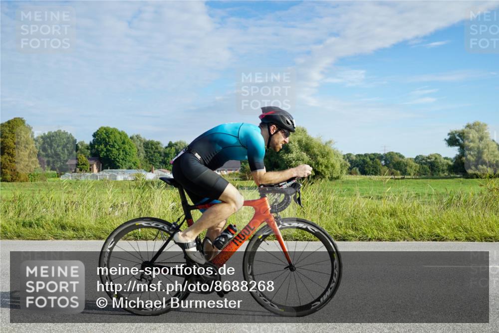 31.08.2025 - Elbe Triathlon Hamburg Michael Burmester http://msf.ph/oto/8688268 31.08.2025 08:54:16 Radfahren 208, 211, 257, 375 meine-sportfotos.de