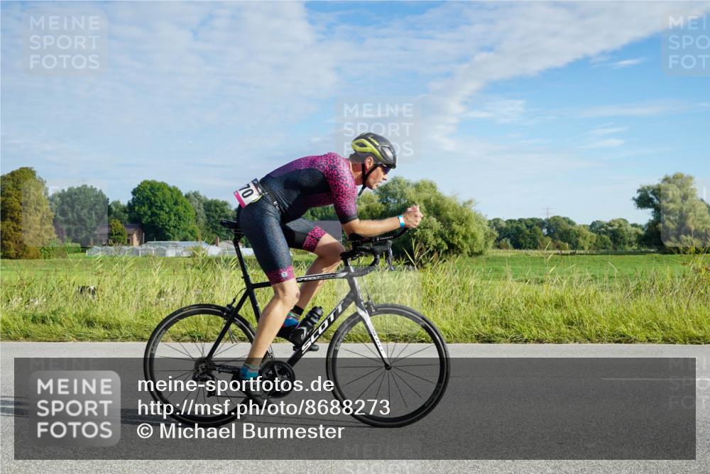 31.08.2025 - Elbe Triathlon Hamburg Michael Burmester http://msf.ph/oto/8688273 31.08.2025 08:54:41 Radfahren 370 meine-sportfotos.de