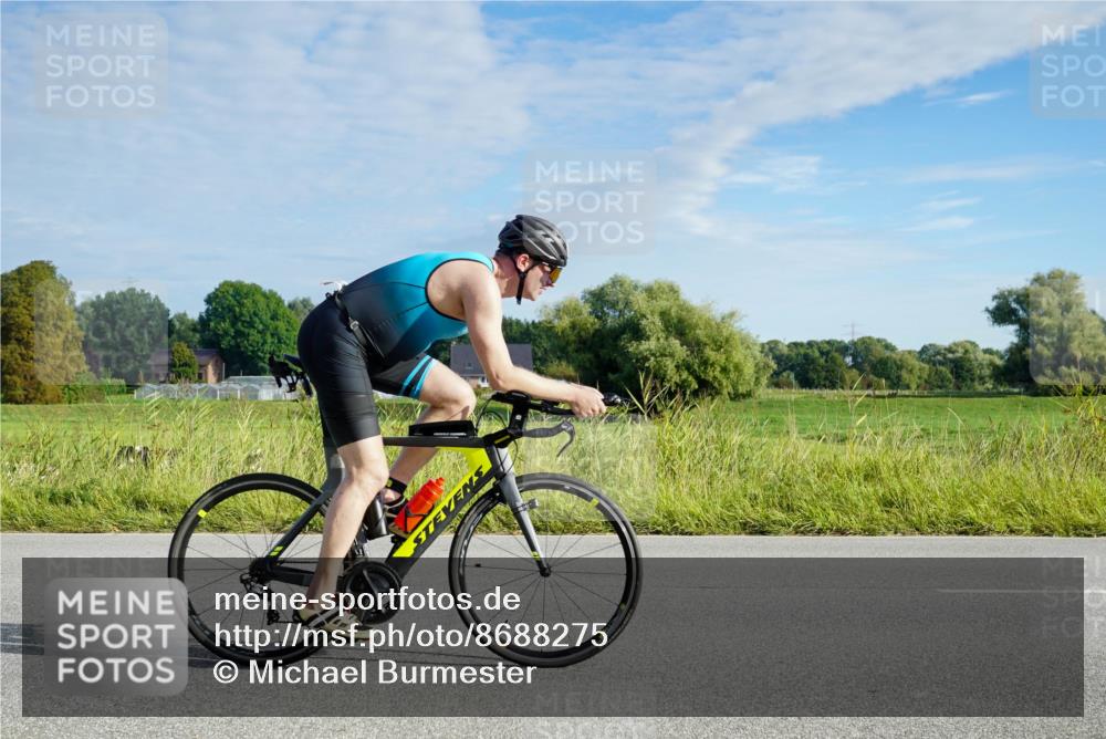 31.08.2025 - Elbe Triathlon Hamburg Michael Burmester http://msf.ph/oto/8688275 31.08.2025 08:54:49 Radfahren 376 meine-sportfotos.de