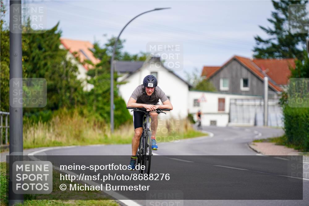 31.08.2025 - Elbe Triathlon Hamburg Michael Burmester http://msf.ph/oto/8688276 31.08.2025 15:40:01 Radfahren  meine-sportfotos.de