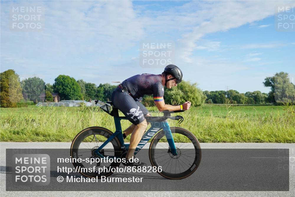 31.08.2025 - Elbe Triathlon Hamburg Michael Burmester http://msf.ph/oto/8688286 31.08.2025 08:55:08 Radfahren 169, 264, 275 meine-sportfotos.de