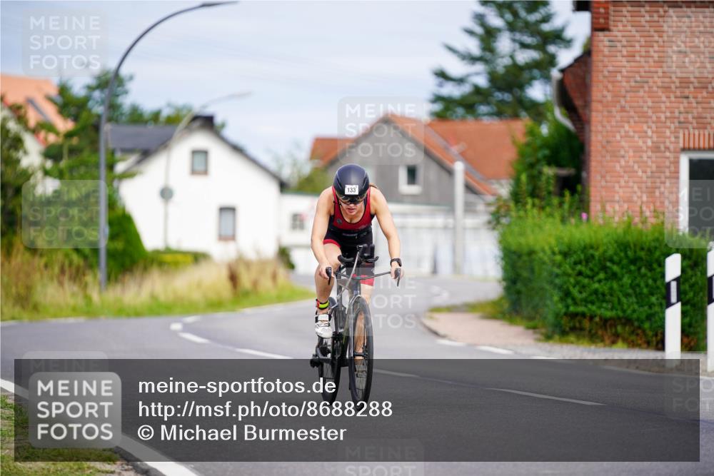 31.08.2025 - Elbe Triathlon Hamburg Michael Burmester http://msf.ph/oto/8688288 31.08.2025 15:40:10 Radfahren  meine-sportfotos.de
