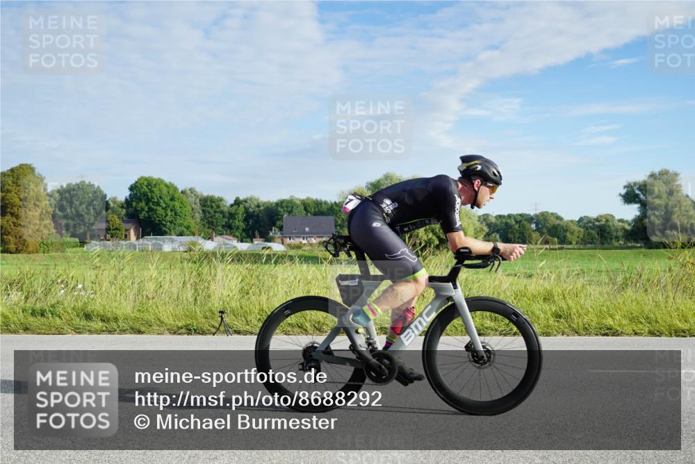 31.08.2025 - Elbe Triathlon Hamburg Michael Burmester http://msf.ph/oto/8688292 31.08.2025 08:55:19 Radfahren 215, 227, 231, 248 meine-sportfotos.de