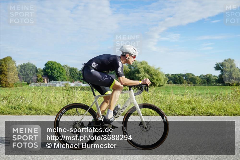 31.08.2025 - Elbe Triathlon Hamburg Michael Burmester http://msf.ph/oto/8688294 31.08.2025 08:55:20 Radfahren 215, 227, 231, 248 meine-sportfotos.de