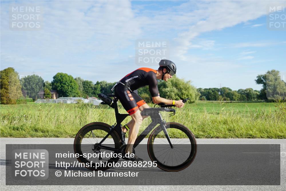 31.08.2025 - Elbe Triathlon Hamburg Michael Burmester http://msf.ph/oto/8688295 31.08.2025 08:55:22 Radfahren 215, 227, 231, 248 meine-sportfotos.de