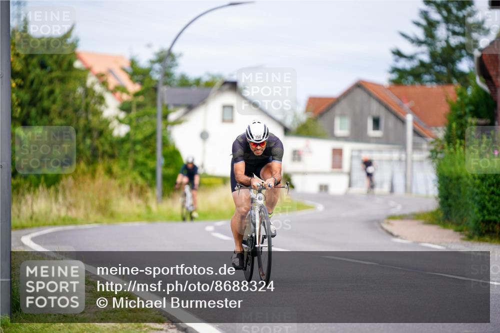 31.08.2025 - Elbe Triathlon Hamburg Michael Burmester http://msf.ph/oto/8688324 31.08.2025 15:41:29 Radfahren  meine-sportfotos.de