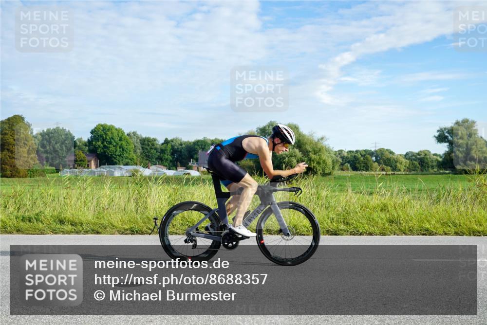 31.08.2025 - Elbe Triathlon Hamburg Michael Burmester http://msf.ph/oto/8688357 31.08.2025 08:57:15 Radfahren 185, 246, 298, 309, 348 meine-sportfotos.de