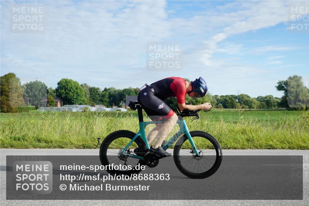 31.08.2025 - Elbe Triathlon Hamburg Michael Burmester http://msf.ph/oto/8688363 31.08.2025 08:57:22 Radfahren 193, 293, 346 meine-sportfotos.de