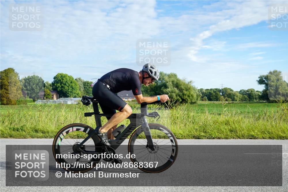 31.08.2025 - Elbe Triathlon Hamburg Michael Burmester http://msf.ph/oto/8688367 31.08.2025 08:57:28 Radfahren 293, 346 meine-sportfotos.de