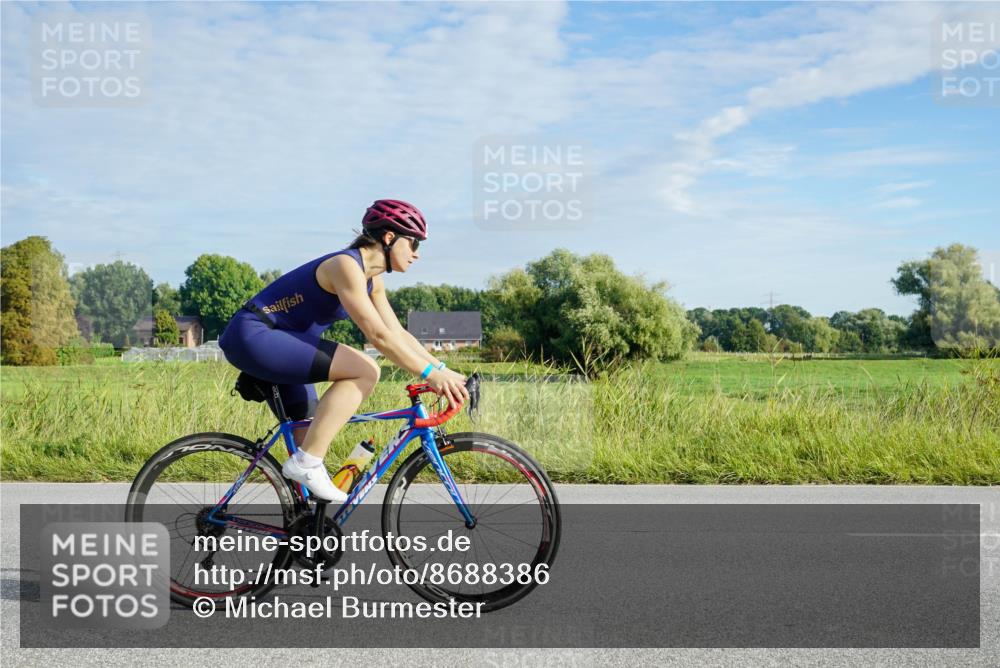 31.08.2025 - Elbe Triathlon Hamburg Michael Burmester http://msf.ph/oto/8688386 31.08.2025 08:58:03 Radfahren 256, 269, 281, 292, 301, 337, 384 meine-sportfotos.de