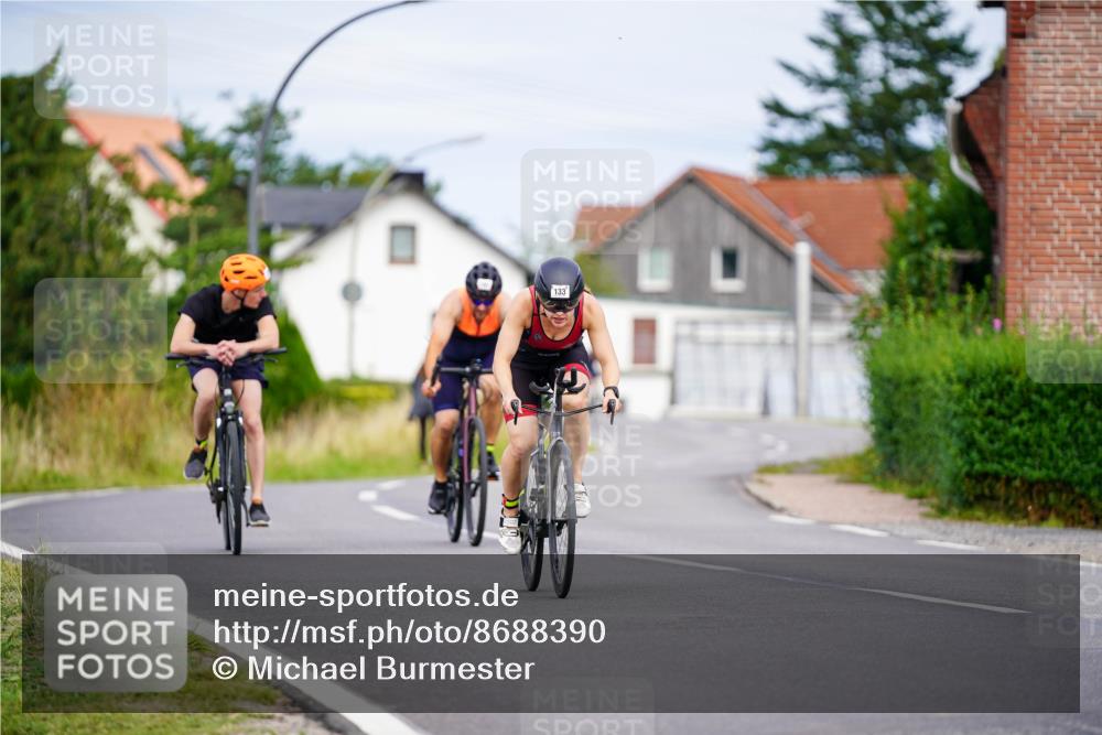 31.08.2025 - Elbe Triathlon Hamburg Michael Burmester http://msf.ph/oto/8688390 31.08.2025 15:44:21 Radfahren  meine-sportfotos.de