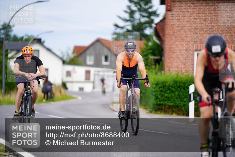 31.08.2025 - Elbe Triathlon Hamburg Michael Burmester http://msf.ph/oto/8688400 31.08.2025 15:44:22 Radfahren  meine-sportfotos.de