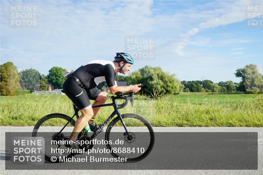 31.08.2025 - Elbe Triathlon Hamburg Michael Burmester http://msf.ph/oto/8688410 31.08.2025 08:58:24 Radfahren 247, 259, 268, 278, 385 meine-sportfotos.de