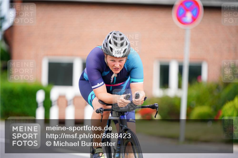 31.08.2025 - Elbe Triathlon Hamburg Michael Burmester http://msf.ph/oto/8688423 31.08.2025 15:45:18 Radfahren  meine-sportfotos.de