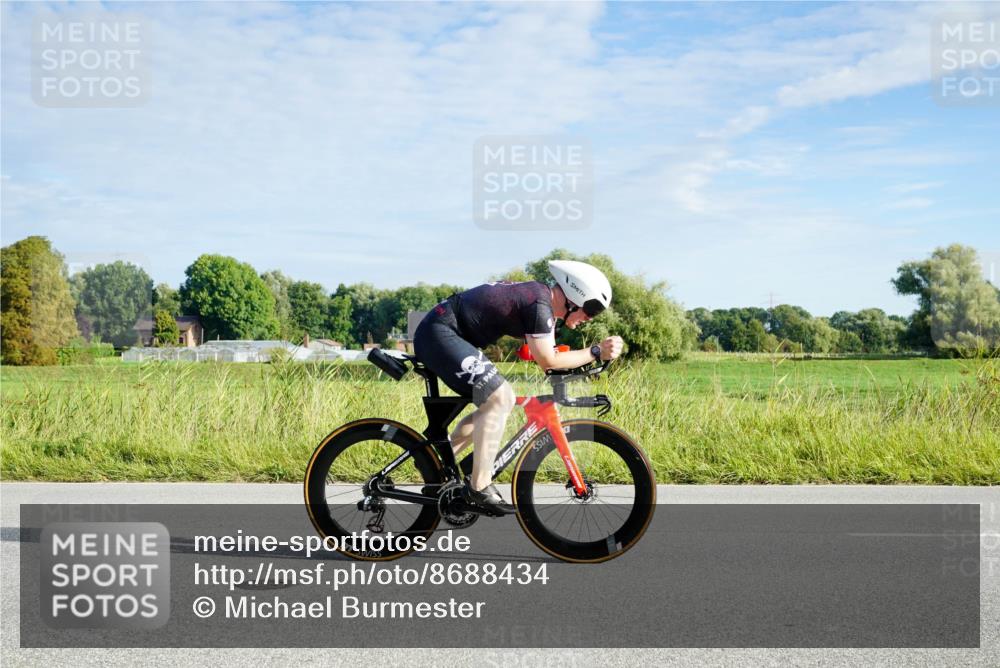31.08.2025 - Elbe Triathlon Hamburg Michael Burmester http://msf.ph/oto/8688434 31.08.2025 08:58:55 Radfahren 179, 280, 308, 353, 360 meine-sportfotos.de