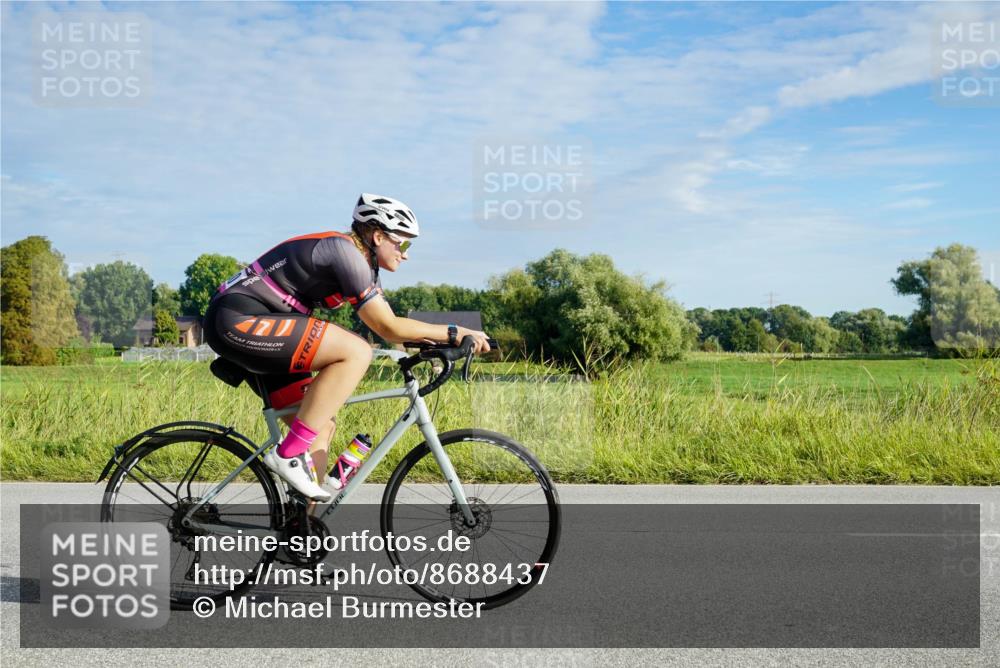 31.08.2025 - Elbe Triathlon Hamburg Michael Burmester http://msf.ph/oto/8688437 31.08.2025 08:58:56 Radfahren 179, 280, 308, 353 meine-sportfotos.de