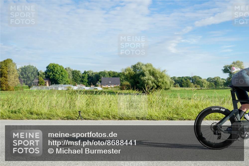 31.08.2025 - Elbe Triathlon Hamburg Michael Burmester http://msf.ph/oto/8688441 31.08.2025 08:59:02 Radfahren 282, 299, 308, 353 meine-sportfotos.de