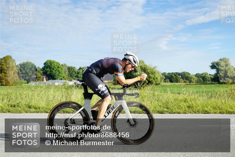 31.08.2025 - Elbe Triathlon Hamburg Michael Burmester http://msf.ph/oto/8688456 31.08.2025 08:59:19 Radfahren 174, 175, 216, 233, 357 meine-sportfotos.de
