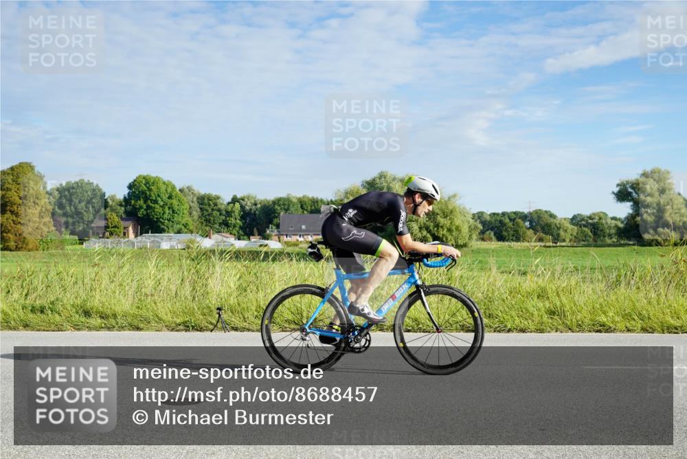31.08.2025 - Elbe Triathlon Hamburg Michael Burmester http://msf.ph/oto/8688457 31.08.2025 08:59:20 Radfahren 174, 175, 216, 233 meine-sportfotos.de