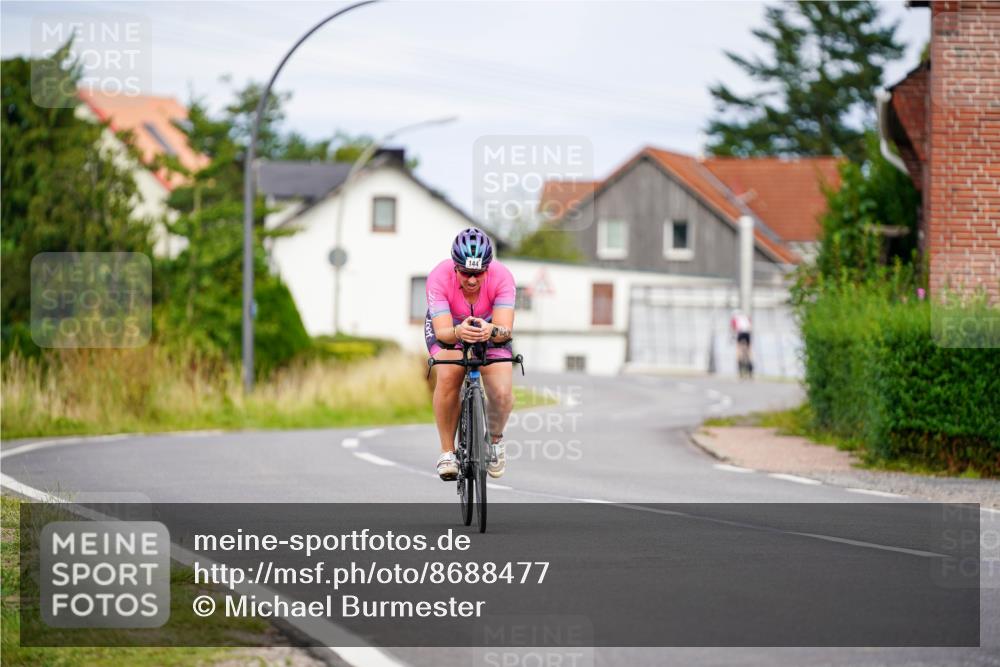 31.08.2025 - Elbe Triathlon Hamburg Michael Burmester http://msf.ph/oto/8688477 31.08.2025 15:47:15 Radfahren  meine-sportfotos.de