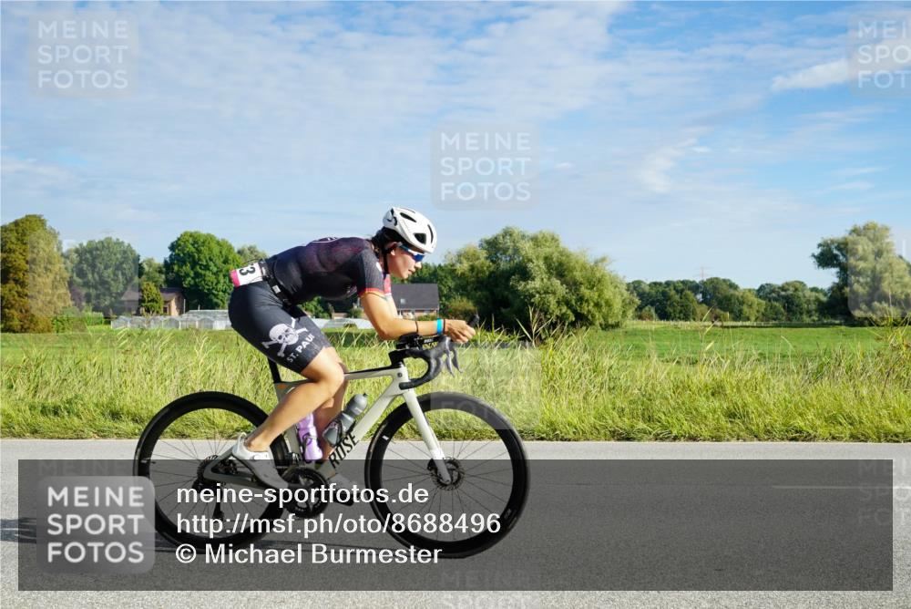 31.08.2025 - Elbe Triathlon Hamburg Michael Burmester http://msf.ph/oto/8688496 31.08.2025 09:00:59 Radfahren 221, 253, 359 meine-sportfotos.de