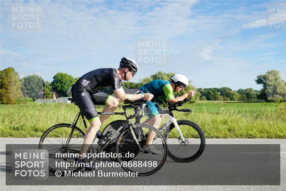 31.08.2025 - Elbe Triathlon Hamburg Michael Burmester http://msf.ph/oto/8688498 31.08.2025 09:01:01 Radfahren 221, 253, 359, 361 meine-sportfotos.de