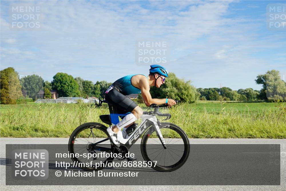 31.08.2025 - Elbe Triathlon Hamburg Michael Burmester http://msf.ph/oto/8688597 31.08.2025 09:04:22 Radfahren 250, 382 meine-sportfotos.de