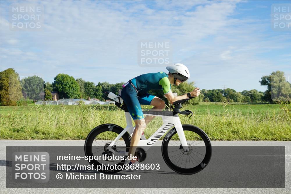 31.08.2025 - Elbe Triathlon Hamburg Michael Burmester http://msf.ph/oto/8688603 31.08.2025 09:04:40 Radfahren 220, 255 meine-sportfotos.de