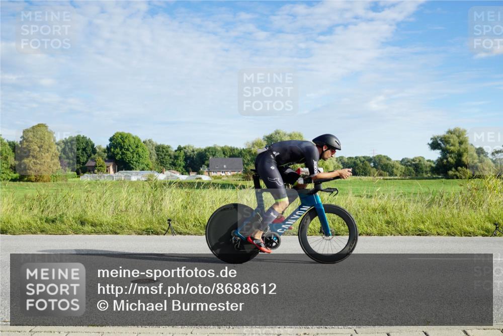 31.08.2025 - Elbe Triathlon Hamburg Michael Burmester http://msf.ph/oto/8688612 31.08.2025 09:04:56 Radfahren 214, 230, 319, 476 meine-sportfotos.de