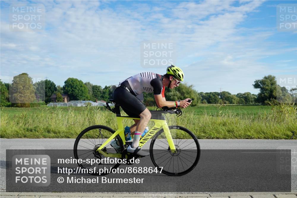 31.08.2025 - Elbe Triathlon Hamburg Michael Burmester http://msf.ph/oto/8688647 31.08.2025 09:06:10 Radfahren 189, 219, 343, 392 meine-sportfotos.de