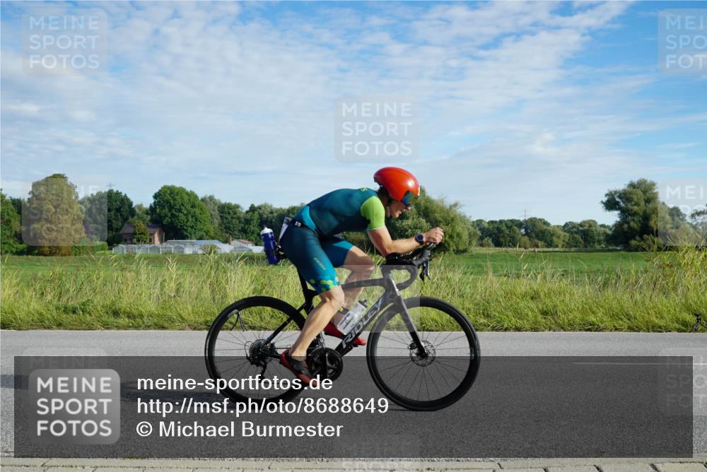 31.08.2025 - Elbe Triathlon Hamburg Michael Burmester http://msf.ph/oto/8688649 31.08.2025 09:06:16 Radfahren 219, 465 meine-sportfotos.de
